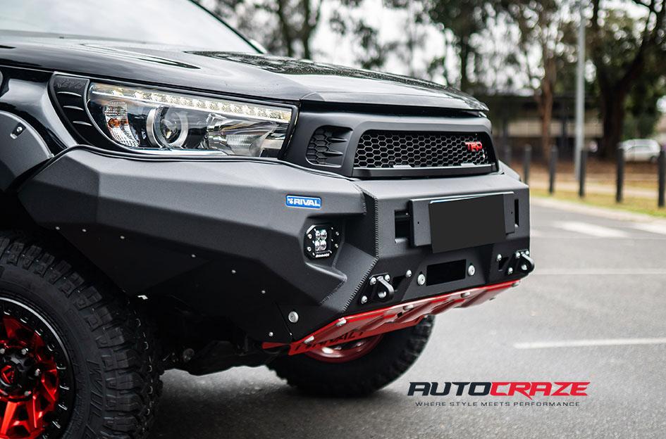 TOYOTA HILUX N80 4WD COVERT CANDY RED BLACK LIP